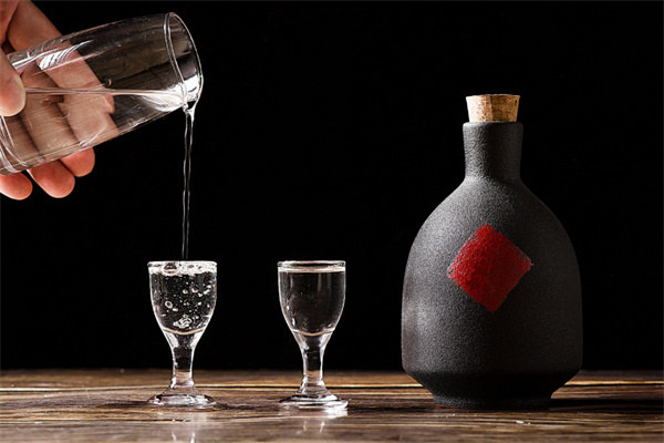 京宾白酒