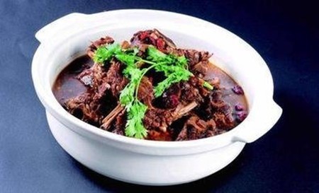亮健容天火锅