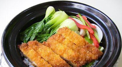 周记煲仔饭加盟