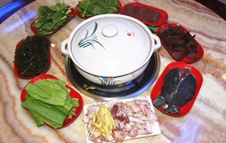 活杀鸡火锅