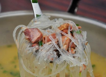 小舅母子烤鱼店