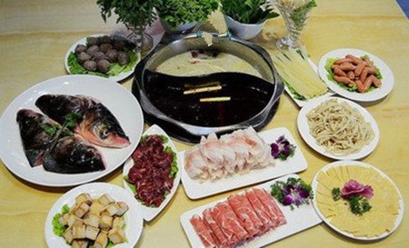 谭英雄鱼头火锅