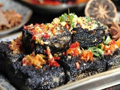 杨诚臭豆腐