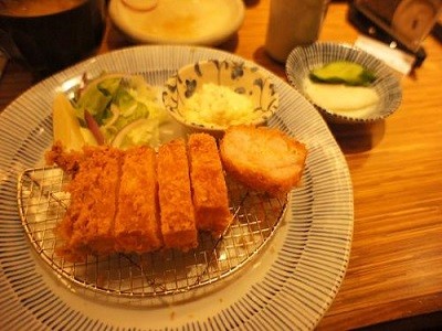 杏子日式猪排餐厅加盟