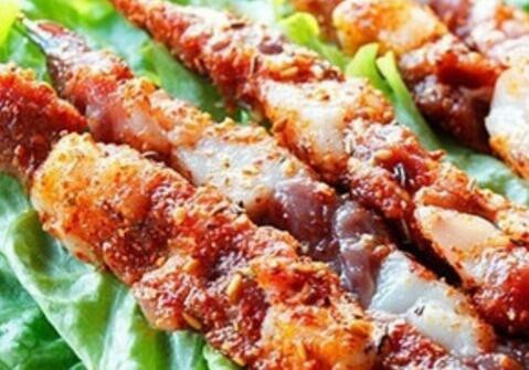 麻辣红唇串串香加盟