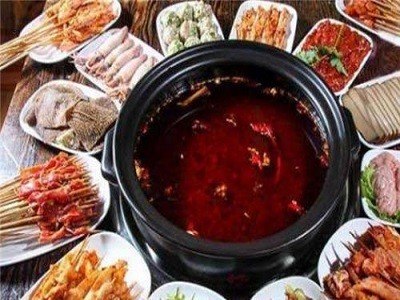 辣三国串串香火锅加盟