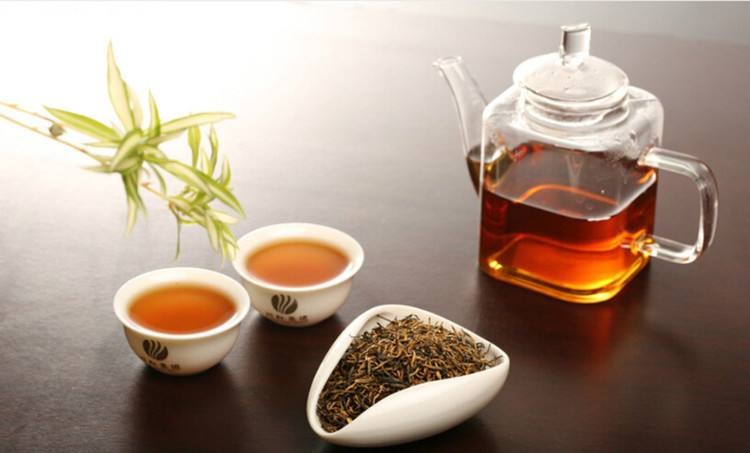 研酵小山茶饮烘焙加盟