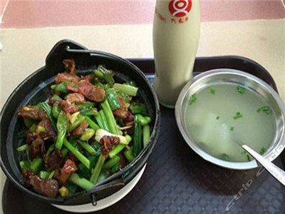  锅锅旺铁锅饭加盟