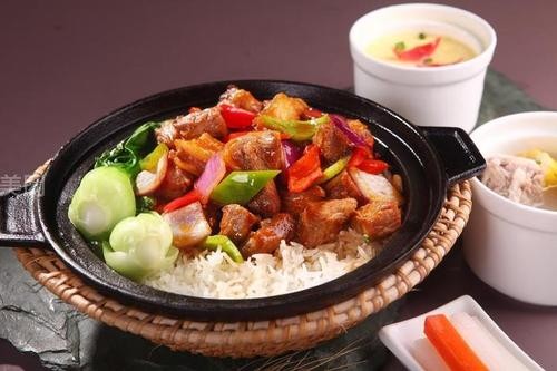 煲秋香煲仔饭加盟