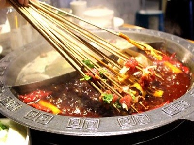 辣三国串串香火锅加盟