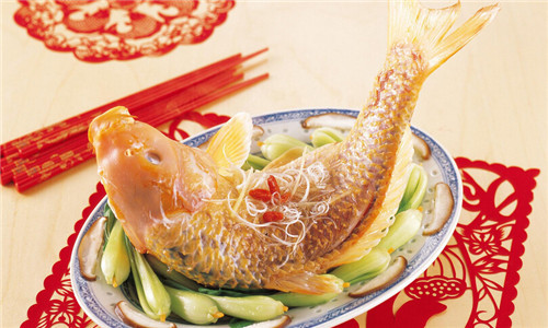 徐小姐爱地锅