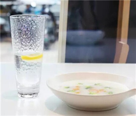 早说轻食店加盟