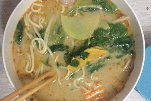 超越砂锅麻辣烫