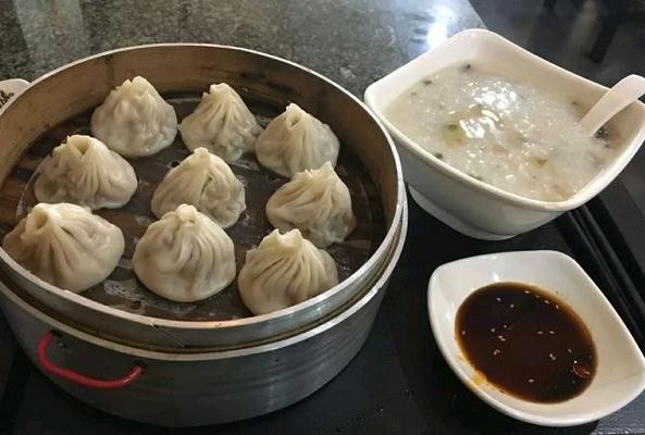 三河特色汤包