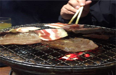 炭宝贝炭火烤肉加盟