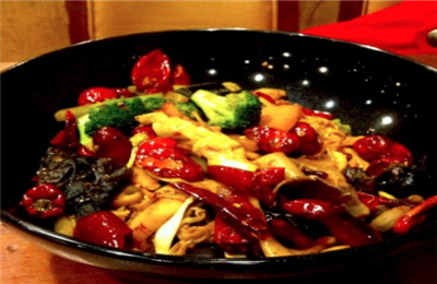 锅俩好麻辣香锅加盟