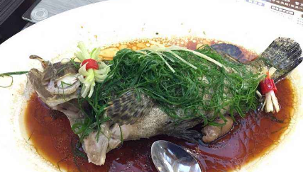 蒸记炉鱼