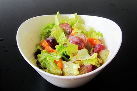 塔沙欧尼轻食简餐加盟