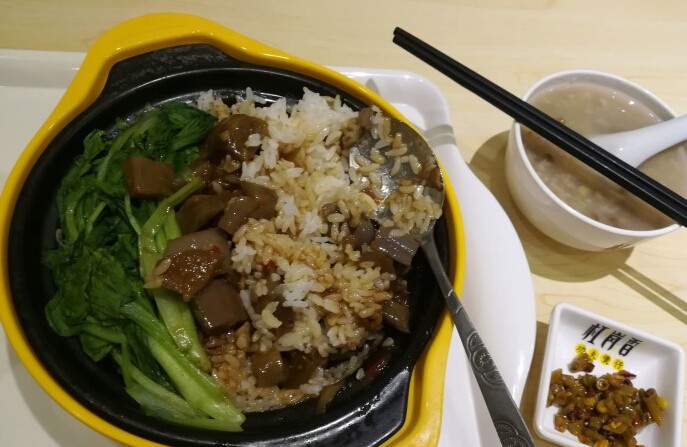岗杠香煲仔饭