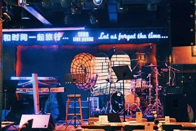 1886汽车主题德国餐厅