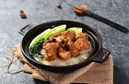 范米粒煲仔饭加盟