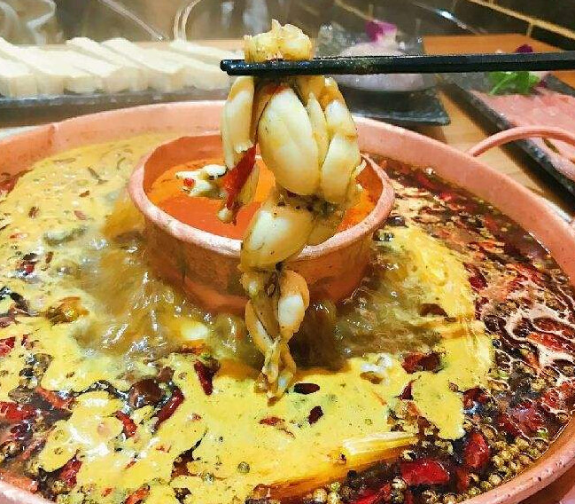 蛙迪卡美蛙鱼头火锅