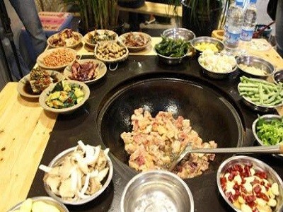 赵锦记乡村大锅台