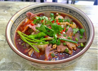 云知鲜骨汤冒菜加盟
