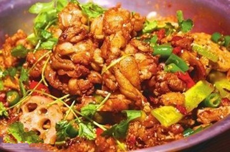 椒行天下火锅