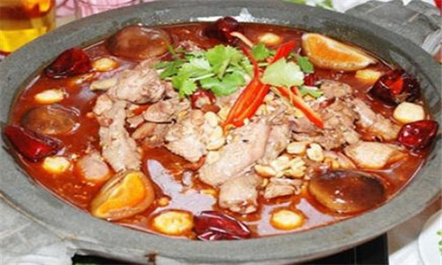 哈尼哈尼云南石锅鱼