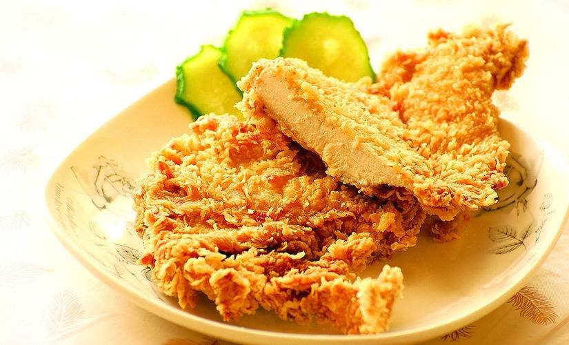 吮指疯狂鸡排排骨米饭