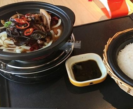 稻花香瓦锅饭加盟