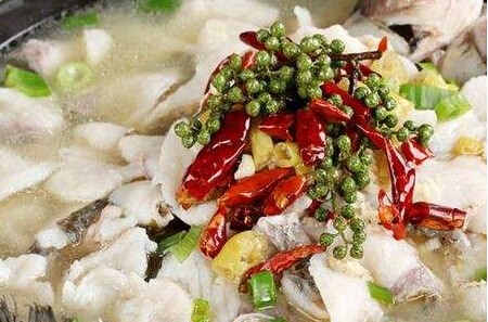 给力鱼哥酸菜鱼米饭