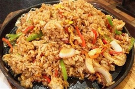 米饱饱港式铁板炒饭