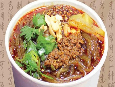 味觉杂酱酸辣粉加盟