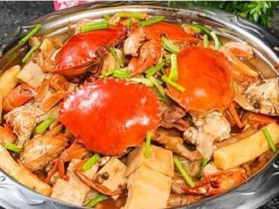 爆脾气肉蟹煲