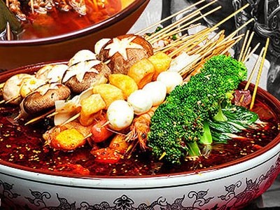 辣三国串串香火锅