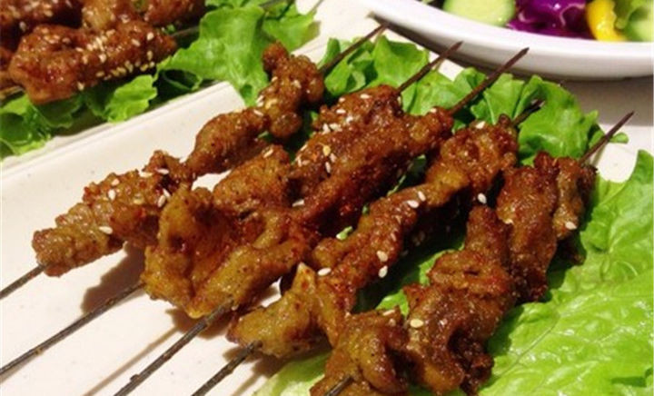 仁寺洞干菜先生火锅烧烤店