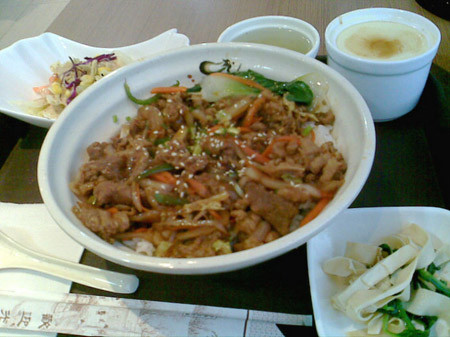 尚千家牛肉饭加盟