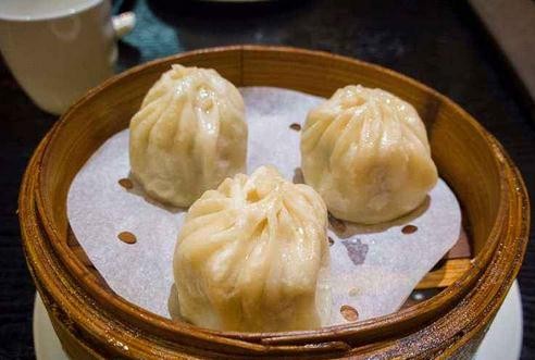 新鴻福南翔汤包