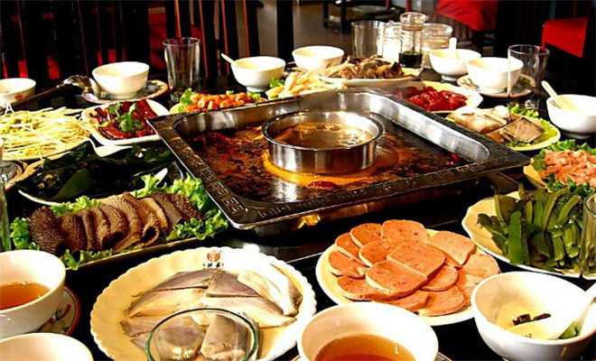 九牛城养生牛肉火锅