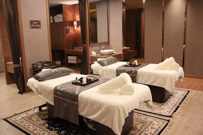 蓝瑟男子spa