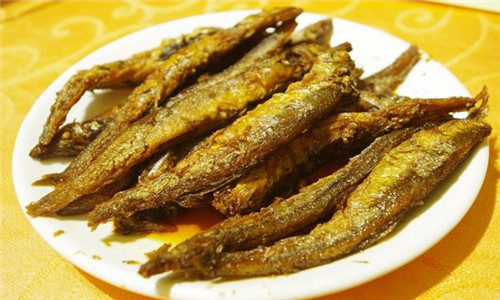 酥鱼坊爆鱼加盟