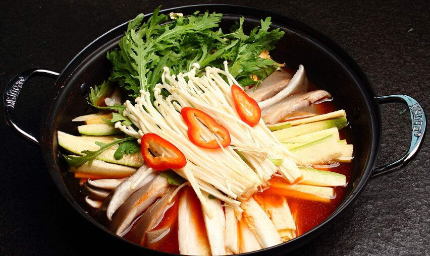 美味石锅鱼火锅加盟