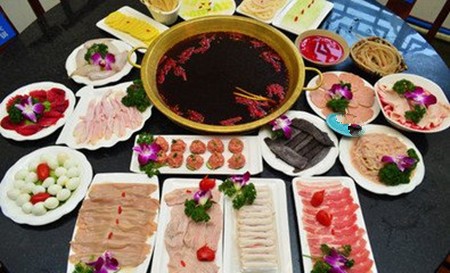 俏媳妇老灶火锅