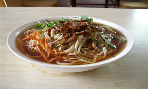 香天添家菜面馆加盟