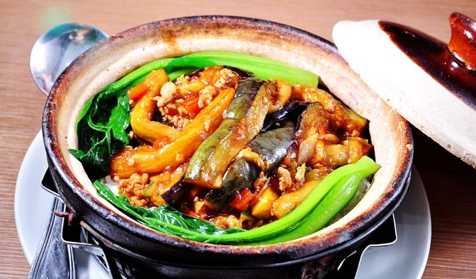 十三太煲煲仔饭加盟