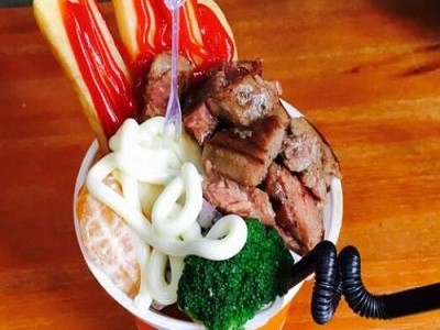 圣塔克牛排杯加盟