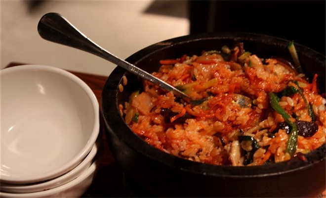 阿玛尼韩式石锅拌饭