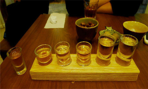 糯言酒馆加盟